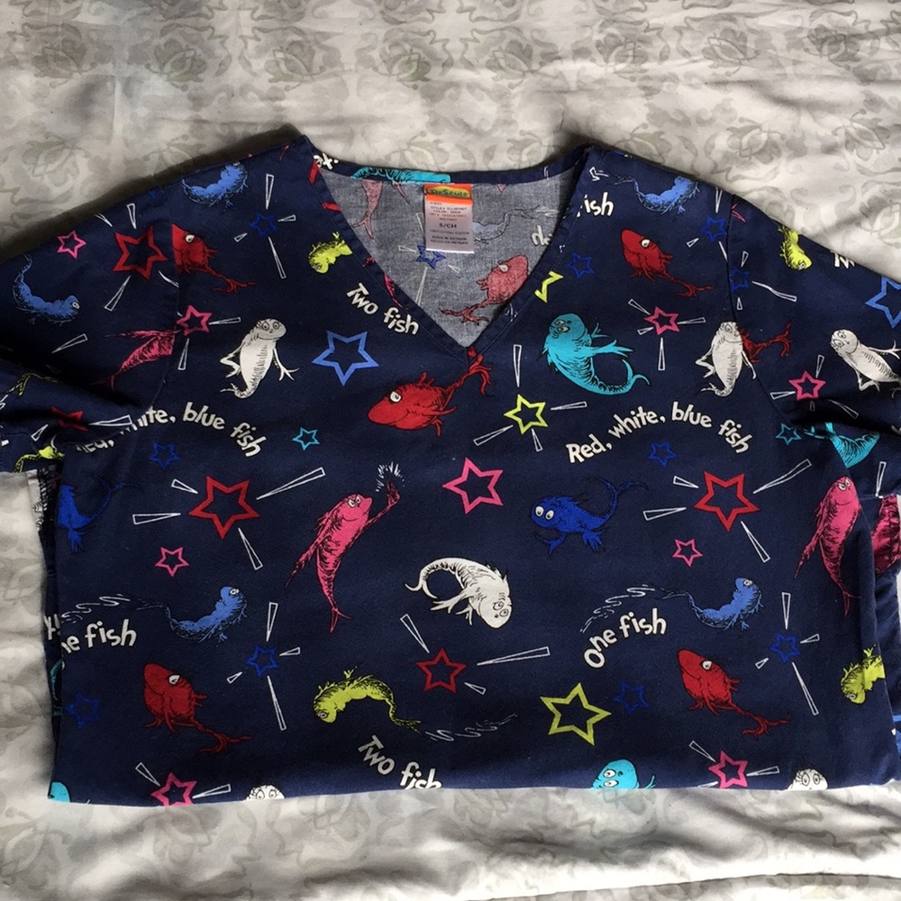 Dr. Seuss One fish, Red fish, Blue fish Scrub Top